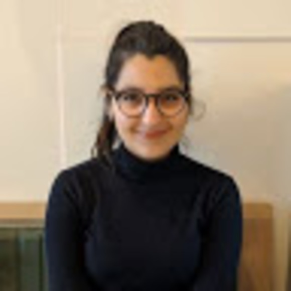 Meet your Posher, Lorena - Picture 1 of 1